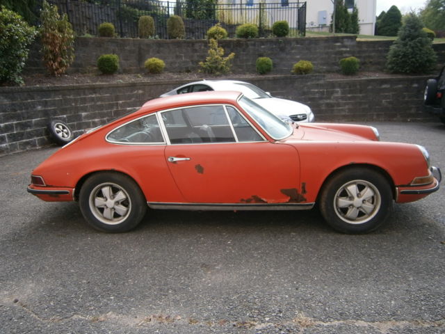 1969 Porsche 911E --
