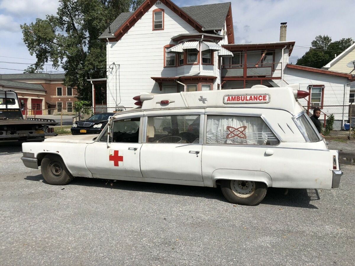 1970 Cadillac High Top Ambulance Ghostbusters clone! Halloween Prop!!