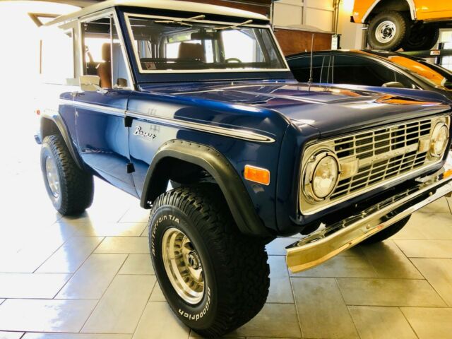 1970 Ford Bronco Mint Condition 37k ORIGINAL miles boxwood green modern updates for sale: photos