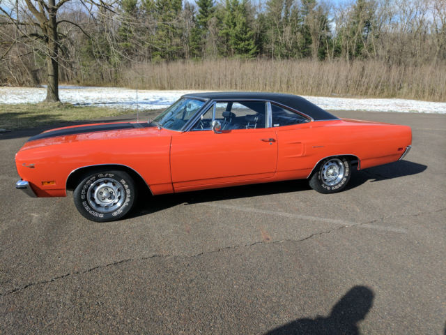 1970 Plymouth Road Runner Coupe with Rare Air Grabber Hood Scoop