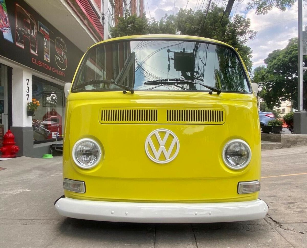1970 Volkswagen bus