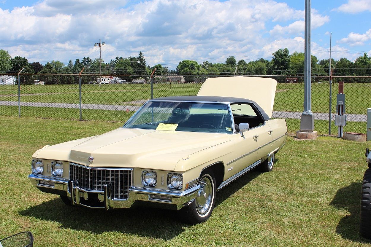 19710000 Cadillac DeVille