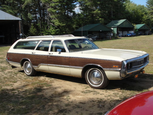 1971 Chrysler Town & Country