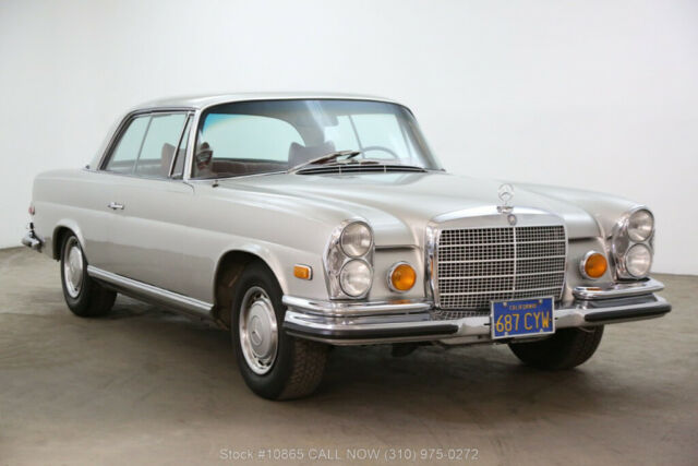 1971 Mercedes-Benz 200-Series Coupe