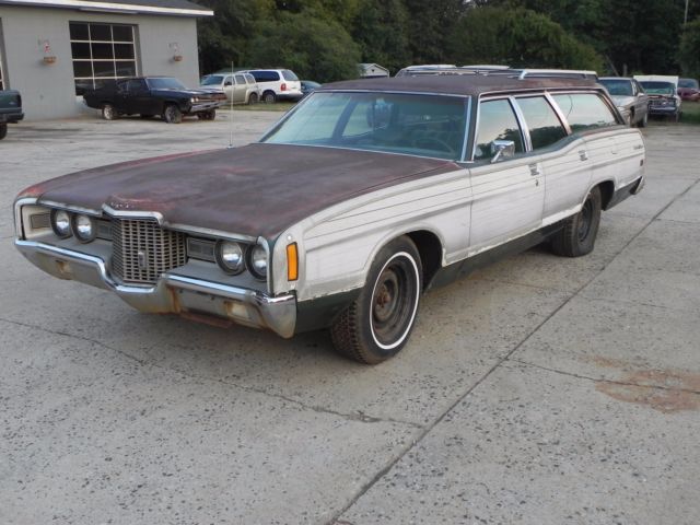 1971 Ford LTD Country Squire