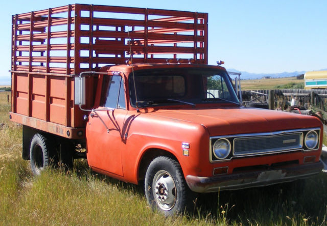 1971 International Harvester 1310 Stock Truck Dually