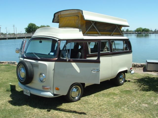 1971 Volkswagen Bus/Vanagon Bay Window Camper