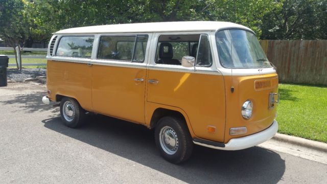 1971 Volkswagen Bus/Vanagon Deluxe