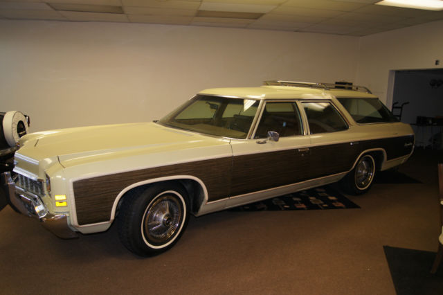 1972 Chevrolet Caprice Kingswood Estate Wagon