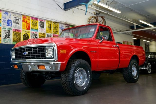 1972 Chevrolet Pickup 4x4 Show Truck Houndstooth