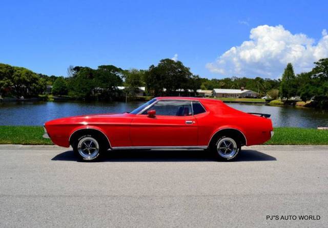 1972 Ford Mustang Coupe 302 V8 automatic Clean!