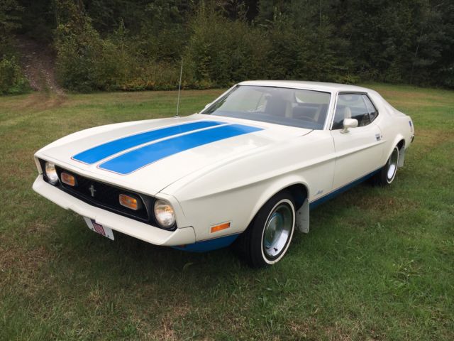 1972 Ford Mustang Sprint USA Olympic Spirit Edition