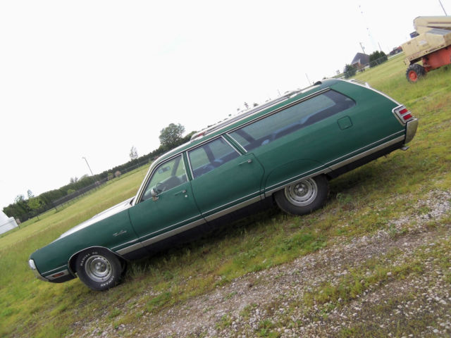 1972 Chrysler Town & Country