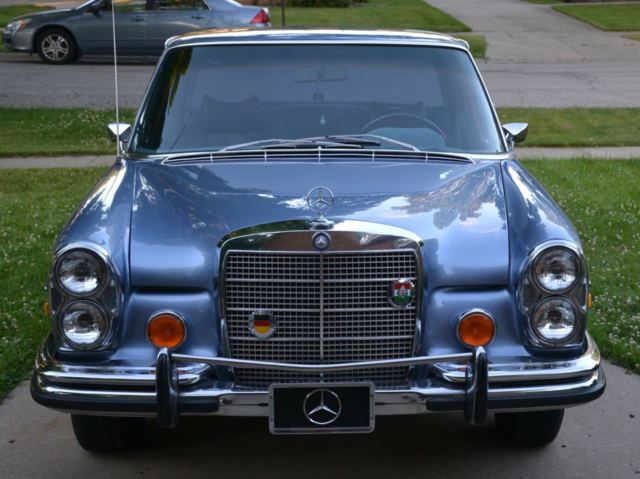1972 Mercedes-Benz 200-Series 280