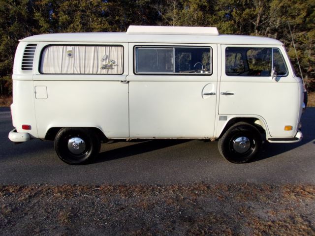 1972 Volkswagen Bus/Vanagon Riviera camper