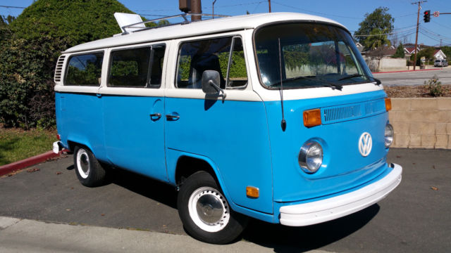 1973 Volkswagen Bus/Vanagon With folding rear seat/bed