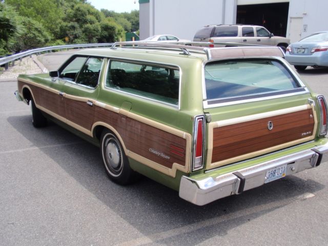 1974 Ford LTD Brougham Country Squire