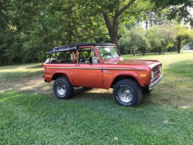 1975 Ford Bronco SPORT PACKAGE