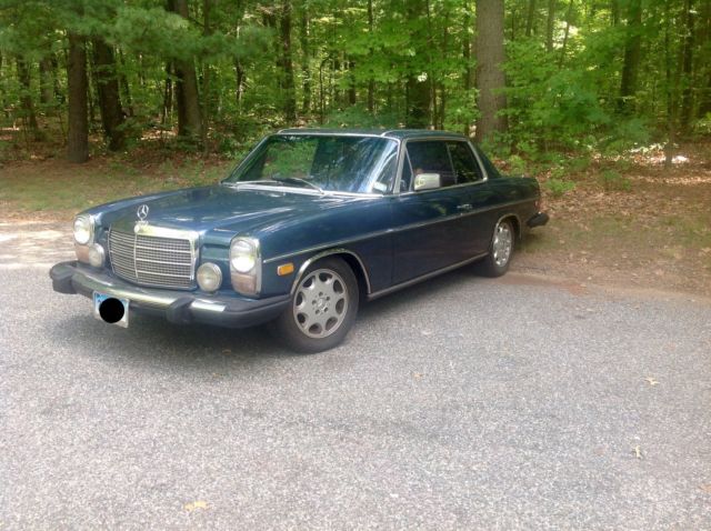 1975 Mercedes-Benz 200-Series Coupe