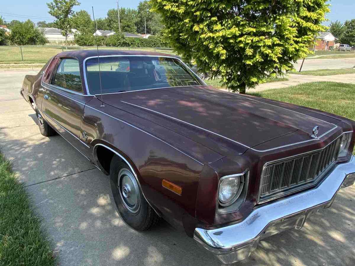 1976 Chrysler Plymouth