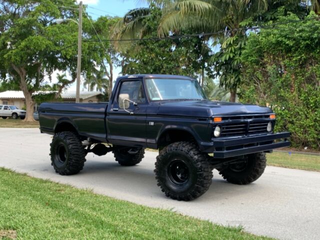 1976 Ford F-100 Classic Survivor 4x4 Lifted Pickup Truck