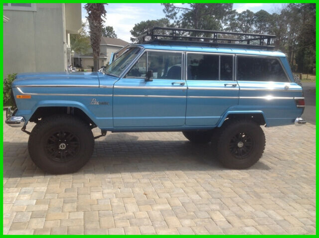 1976 Jeep Wagoneer Completely Restored Motor and Transmission