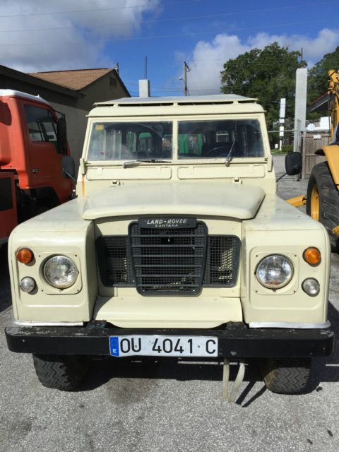 1976 Land Rover Defender SERIES III STATION WAGON