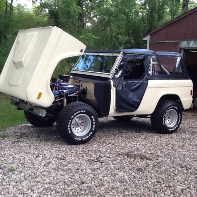 1977 Ford Bronco Roadster
