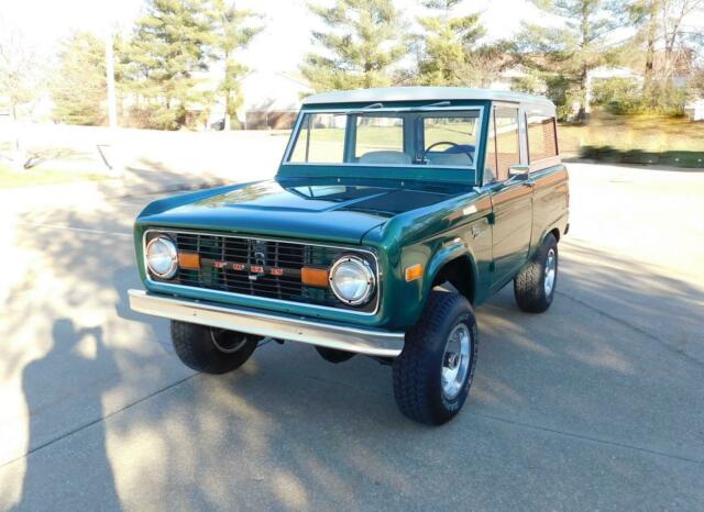 1977 Ford Bronco SPORT BRONCO PACKAGE