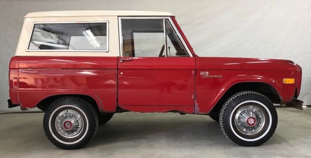 1977 Ford Bronco Sport Package 302 - Automatic