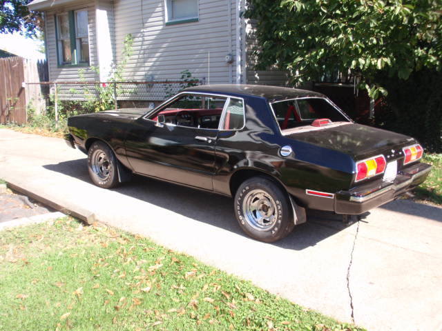 1977 Ford Mustang coupe