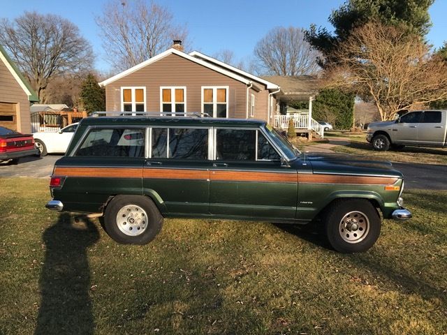1977 Jeep Wagoneer Some missing