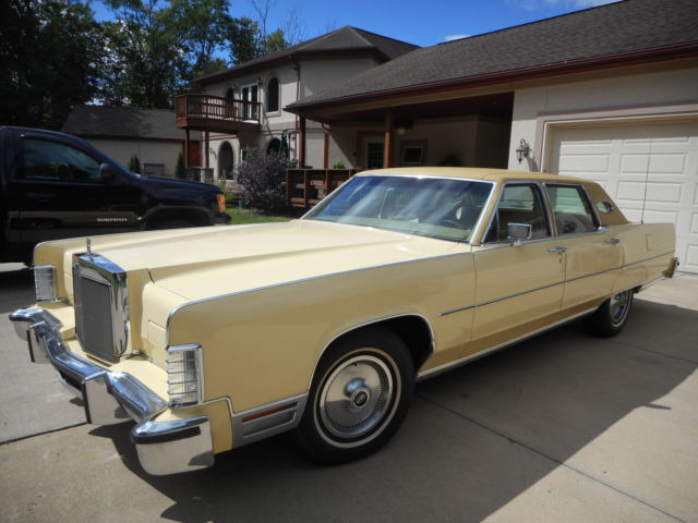 1977 Lincoln Continental Towncar