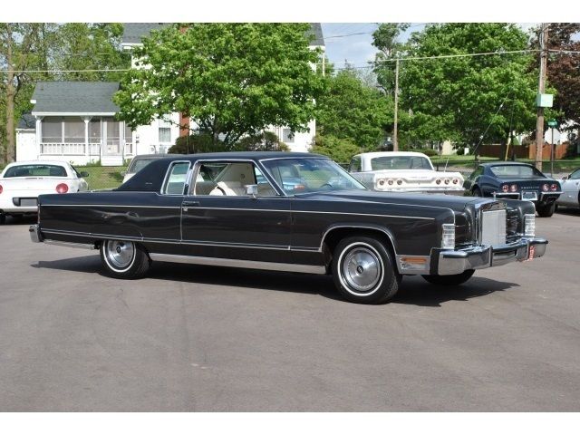 1977 Lincoln Continental COUPE