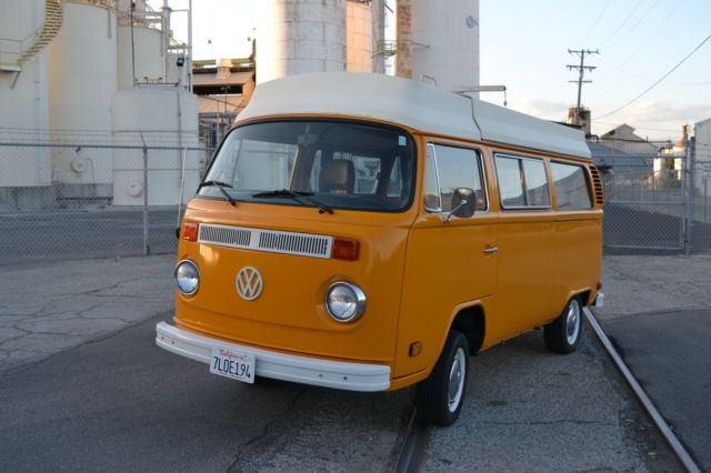 1977 Volkswagen Bus/Vanagon camper