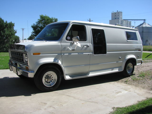 1978 Ford E-Series Van Converssion