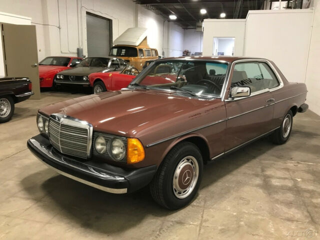 1978 Mercedes-Benz 300-Series Sunroof Coupe