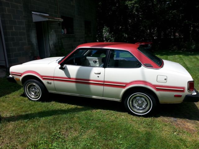 1979 Dodge Colt red and white package