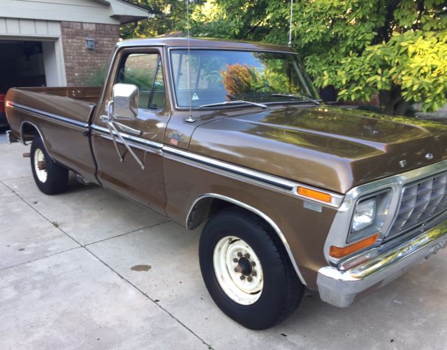 1979 Ford F-350 Camper Special