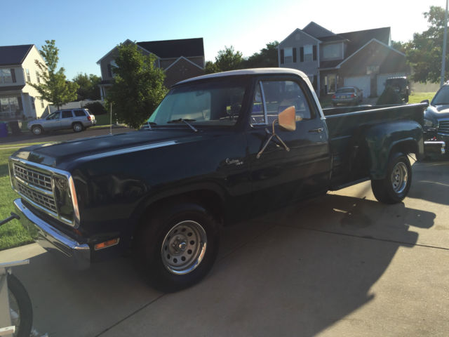 1980 Dodge Other Pickups CONVENTIONAL CAB WITH UTLINE BOX
