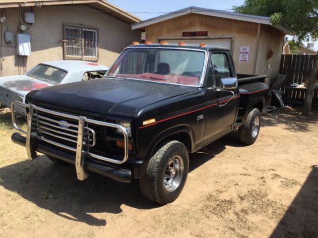 1982 Ford F-150 2Dr