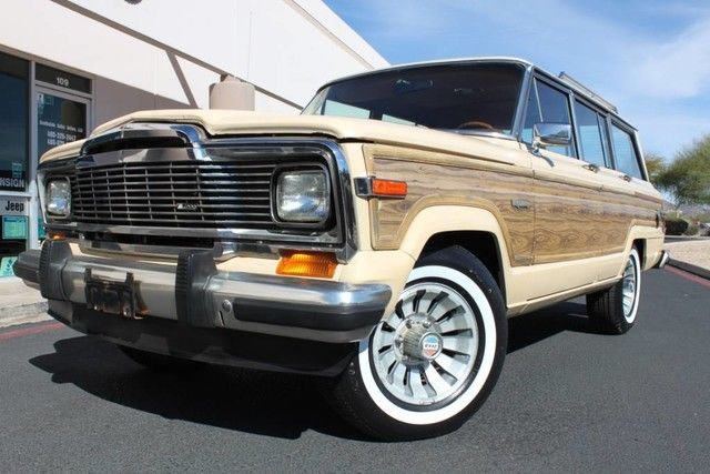 1982 Jeep Wagoneer 4WD Barn Find! Unrestored Condition! --