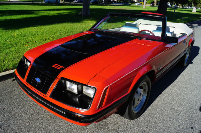 1983 Ford Mustang 5 SPD GLX CONVERTIBLE WITH 41K MILES