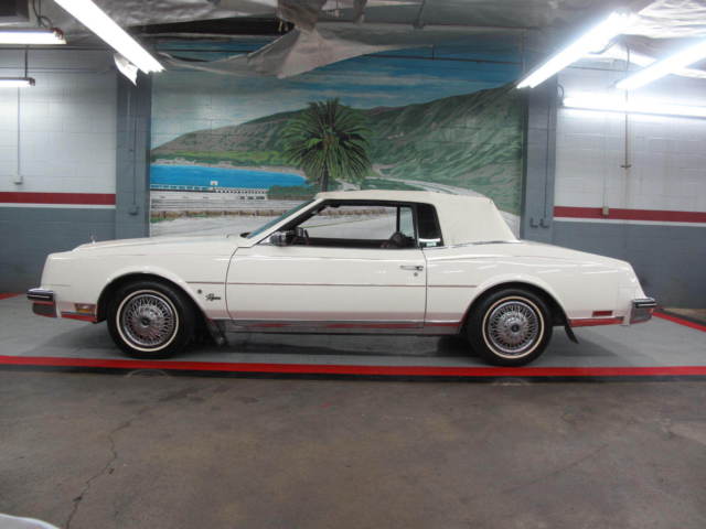 1983 Buick Riviera 2dr Convert