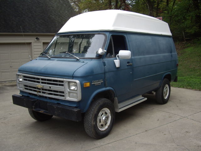 4wd chevy van for sale