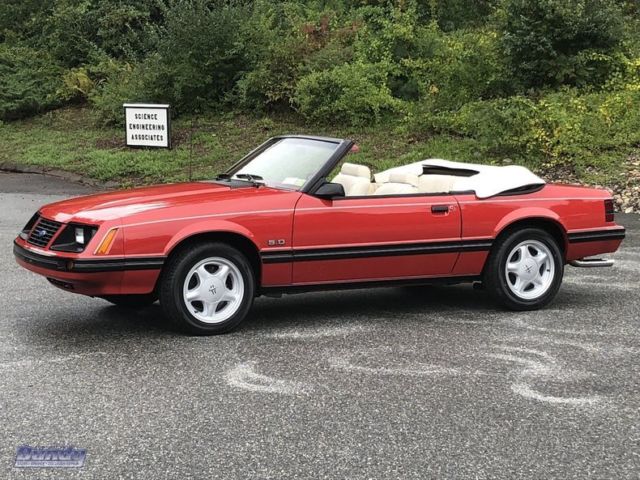 1983 Ford Mustang GLX convertable