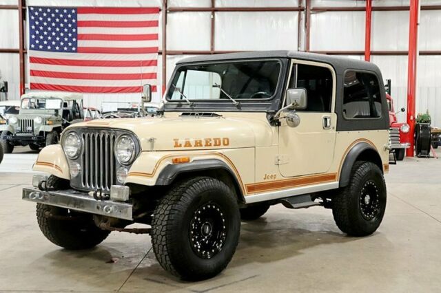 1983 Jeep CJ Laredo