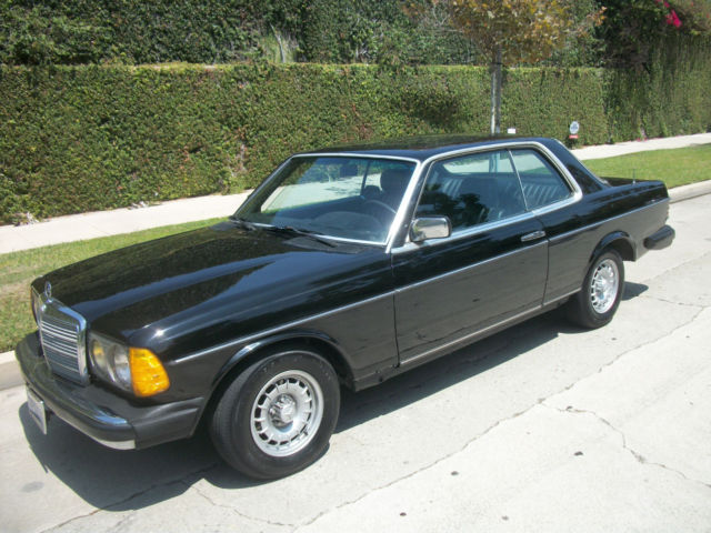 1983 Mercedes-Benz 300-Series
