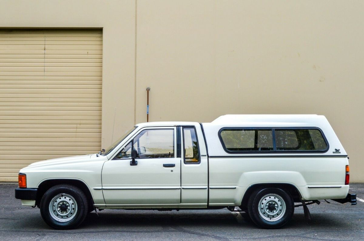 1983 Toyota Pickup ~ 2WD ~ 89K MILES