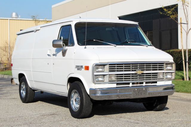1984 Chevrolet G20 Van 100% Rust Free Panel Van (310)259-5383